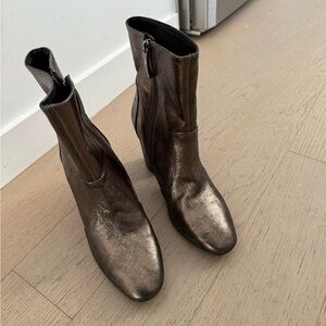 Donna Karen Metallic Heeled Boots in Pew